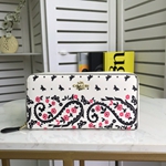 コーチ財布コピー